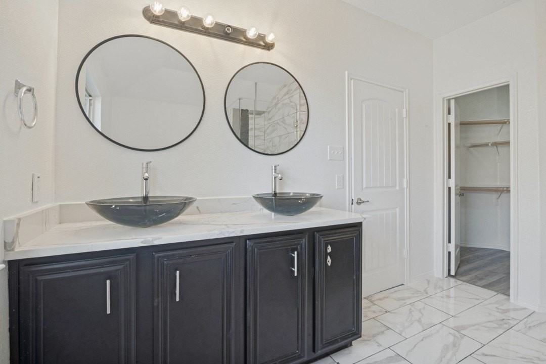 2815 Briarbrook Dr - Photo 7 of 12