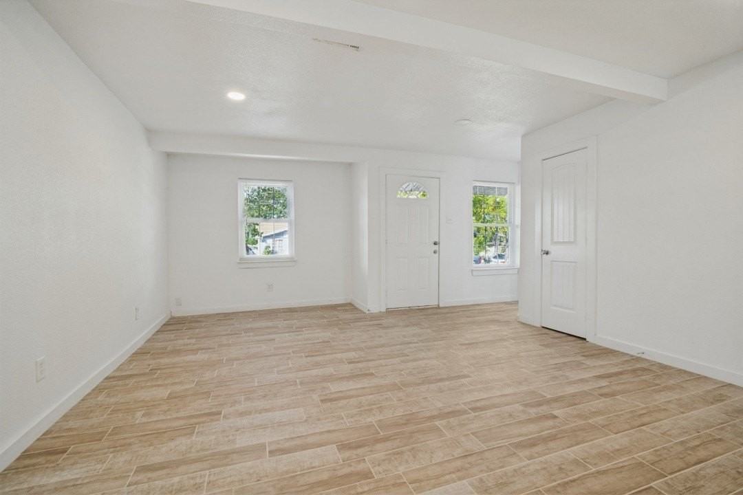 4420 Cochise Dr - Photo 2 of 13