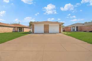 3723 Hulen Park Cir - Photo 1 of 1