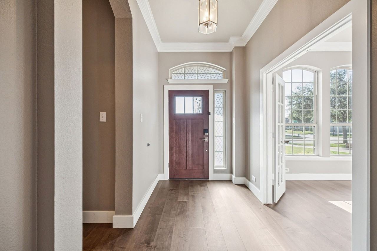 1211 Windgate Way - Photo 4 of 39