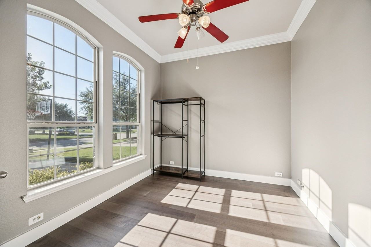 1211 Windgate Way - Photo 5 of 39