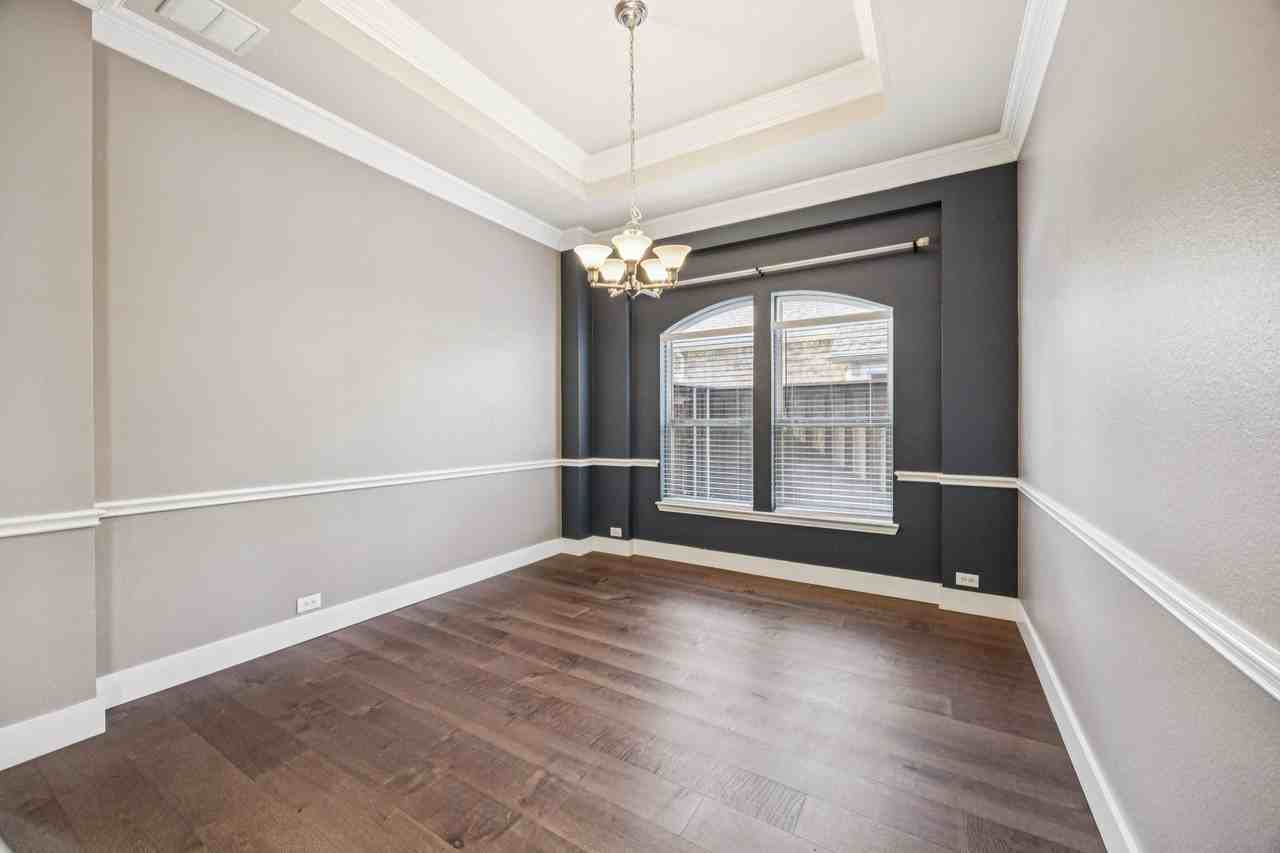 1211 Windgate Way - Photo 6 of 39