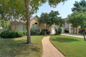 featured image of 2802 Southwood Ct