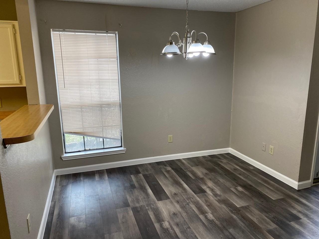 3055 Gregory Ln - Photo 5 of 18
