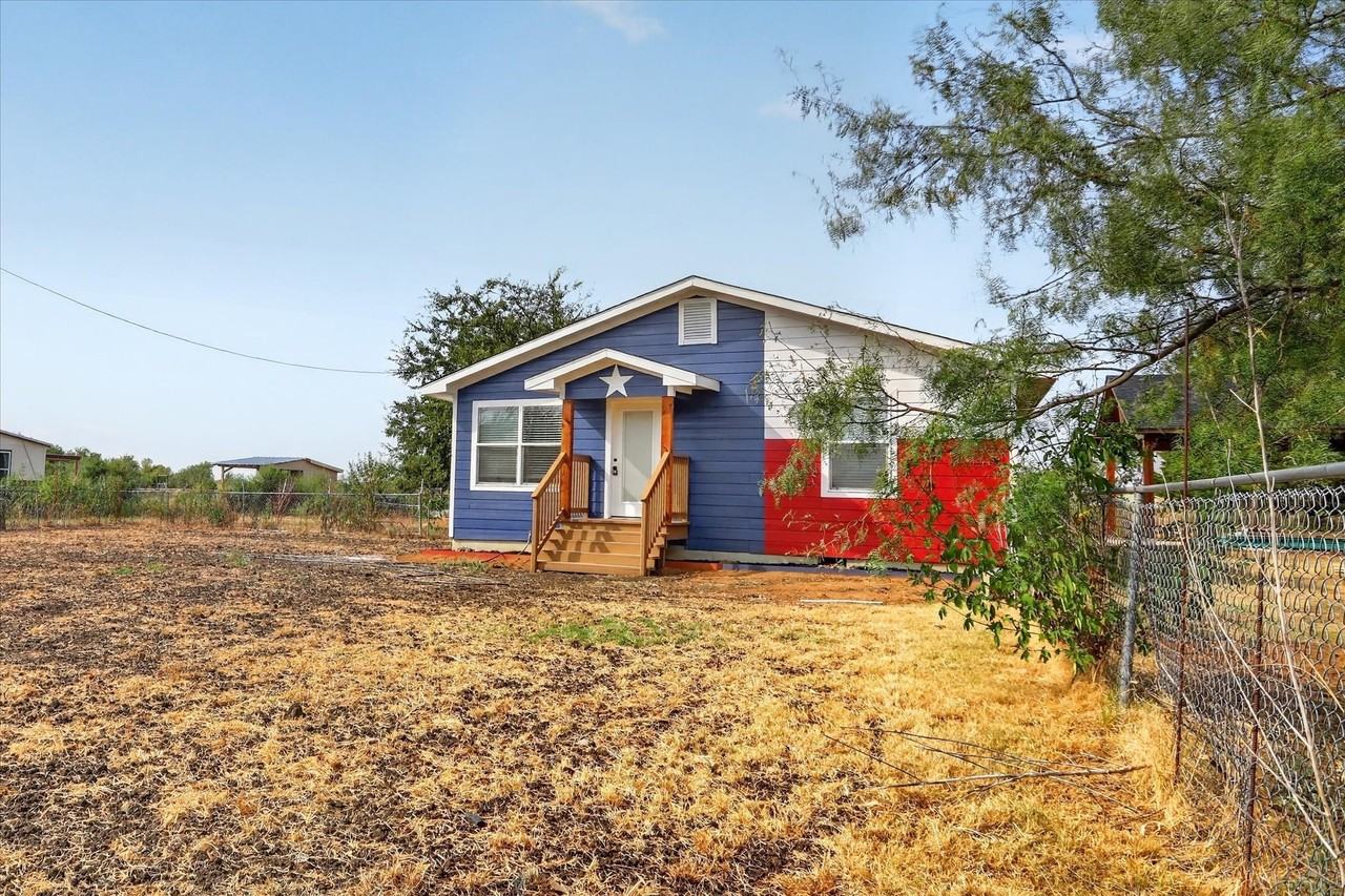 2901 Fm 2738 - Photo 2 of 38