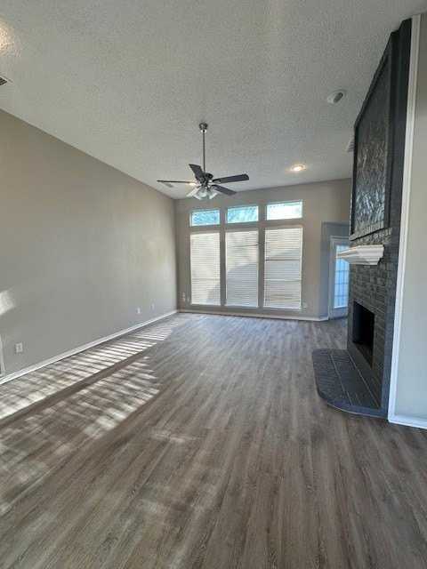2313 Austin Dr - Photo 3 of 25