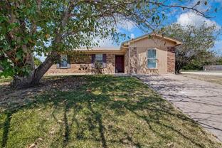 833 Springhill Dr - Photo 1 of 1