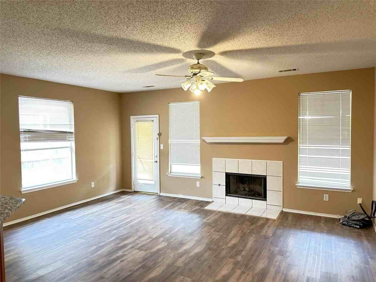 7800 Crestview Dr - Photo 6 of 15