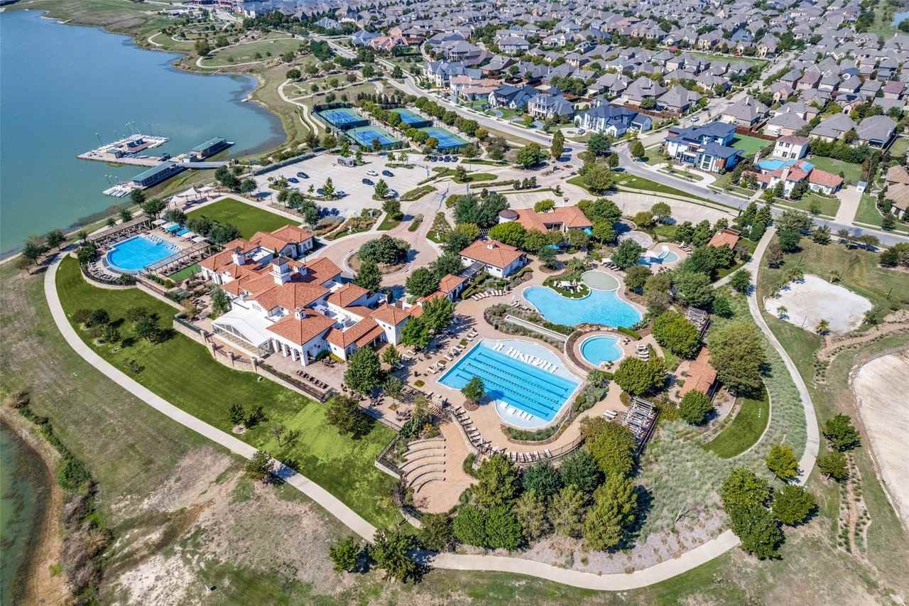 3703 Sailing View Blvd - Photo 4 of 19