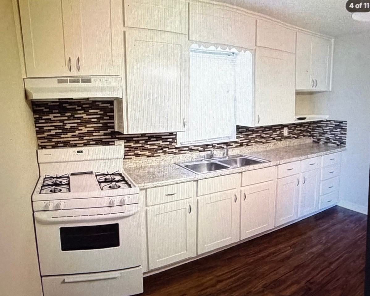 807 Chestnut St - Photo 3 of 10