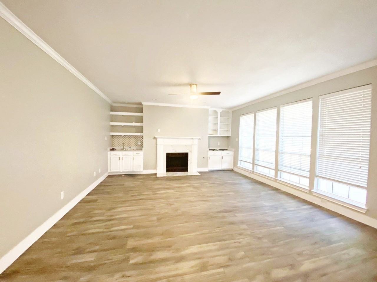 1700 Shiprock Dr - Photo 3 of 11