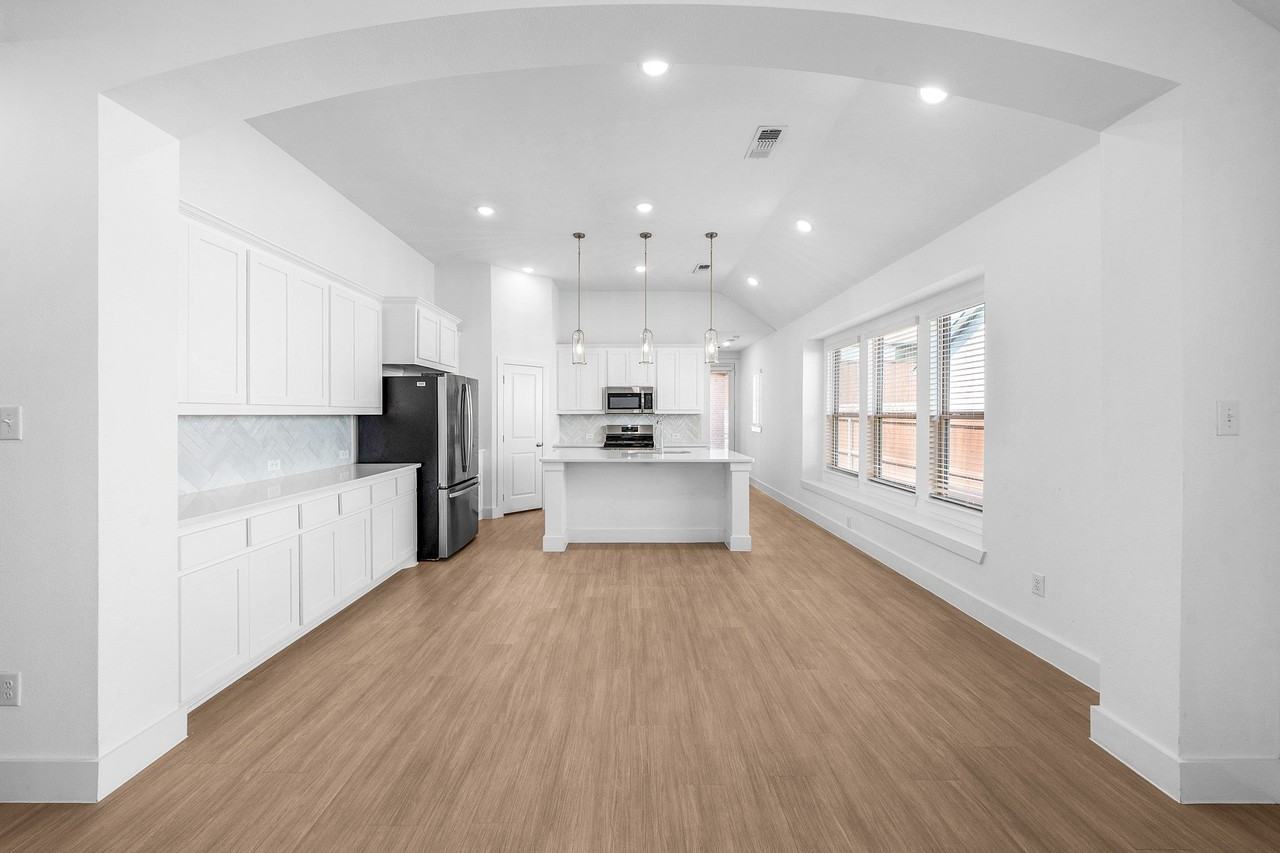 3800 Talisker Blvd - Photo 3 of 27