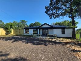 featured image of 912 W Main St