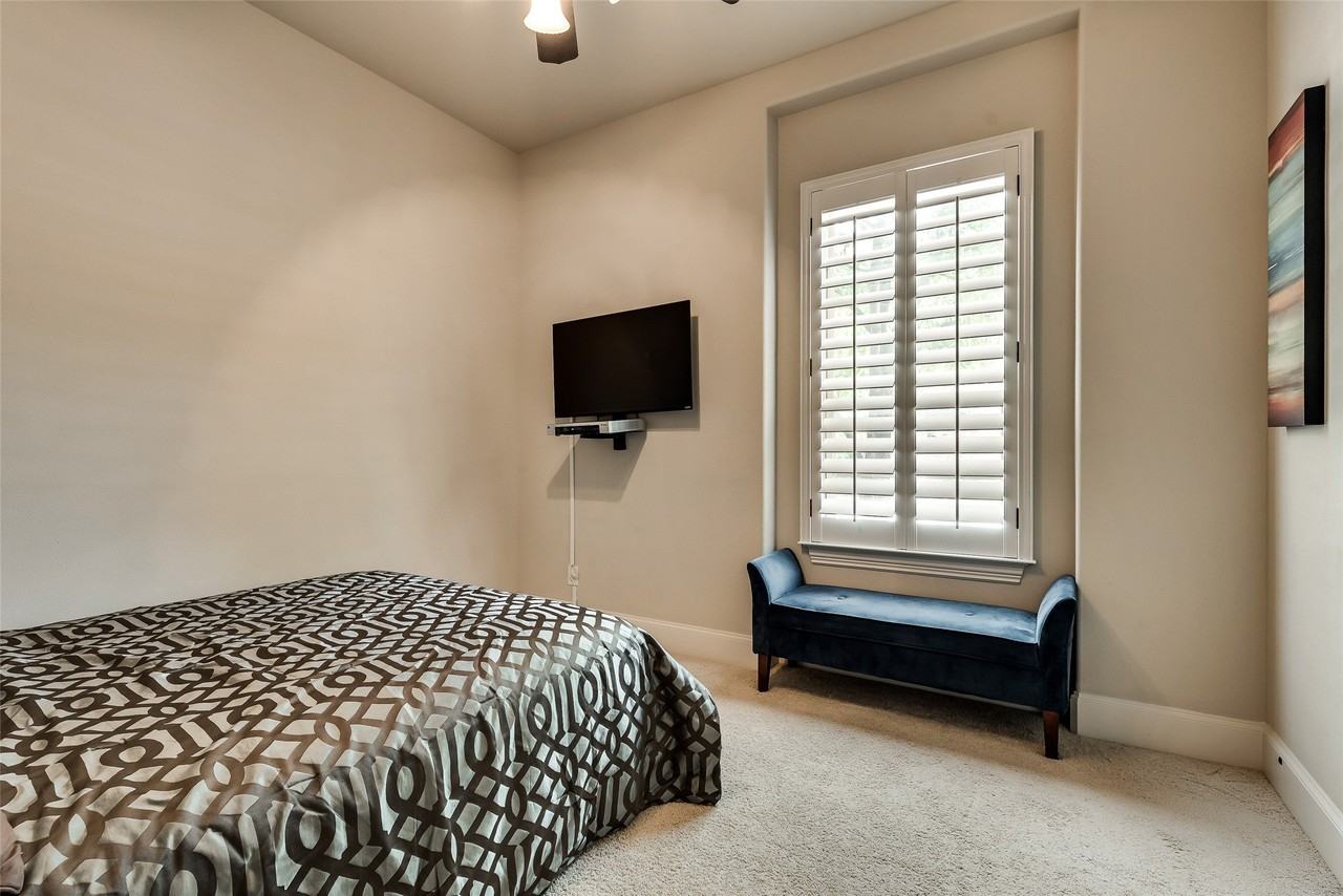 2501 Lady Viviane Ln - Photo 6 of 26
