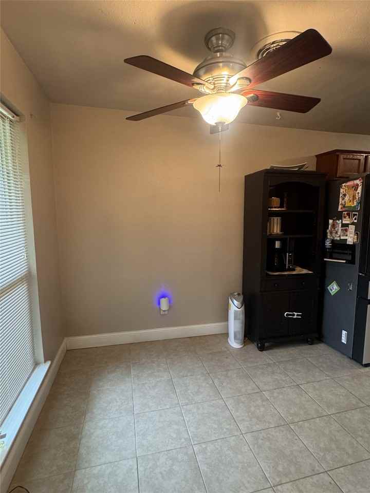 7348 Walling Ln - Photo 6 of 14