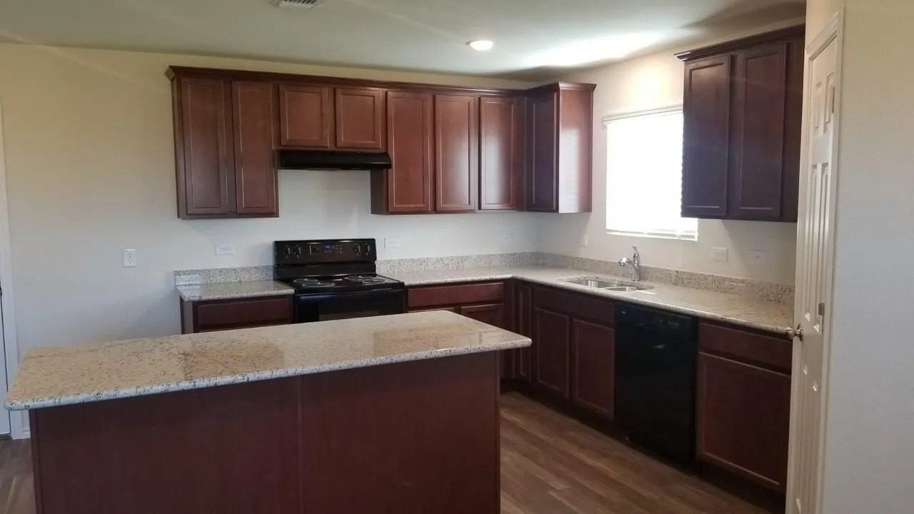 1329 Waggoner Dr - Photo 7 of 30