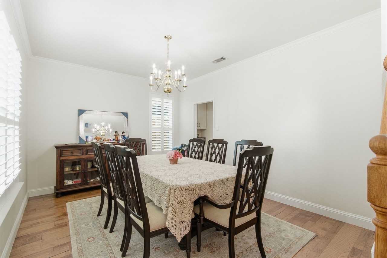 3852 Harrison Dr - Photo 6 of 40