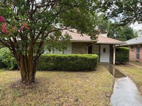 715 Oakwood Ln #A - Photo 1 of 1