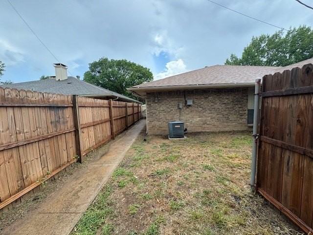 715 Oakwood Ln #A - Photo 2 of 24