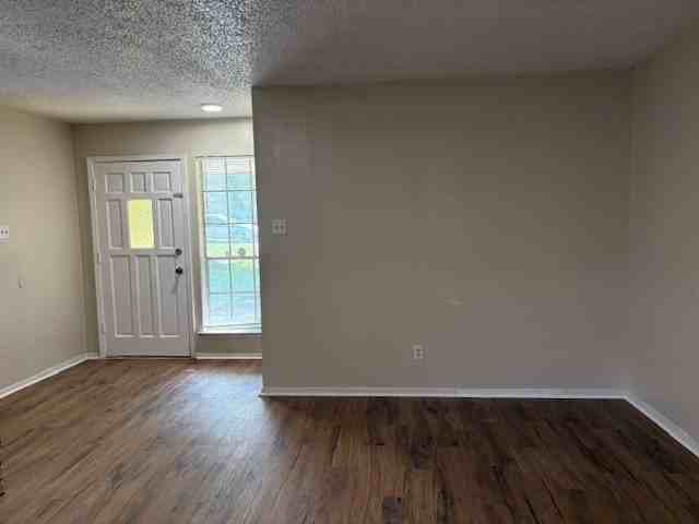715 Oakwood Ln #A - Photo 5 of 24