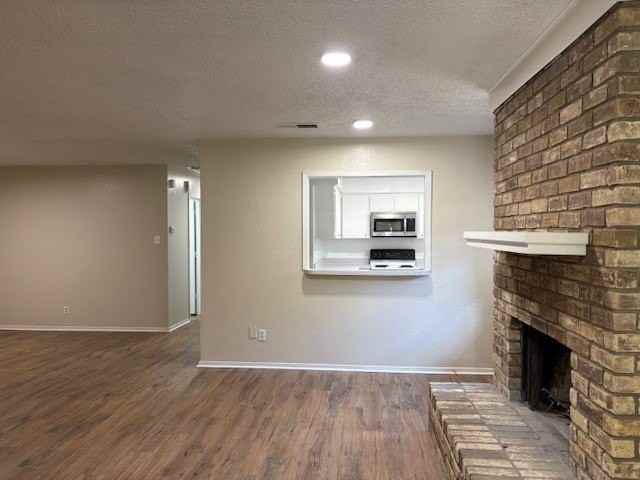 715 Oakwood Ln #A - Photo 7 of 24