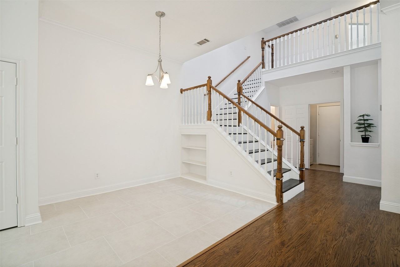 6924 Harvey Ln - Photo 7 of 25