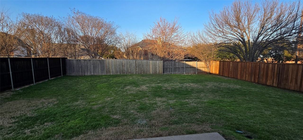 5004 Wethington Ct - Photo 3 of 22