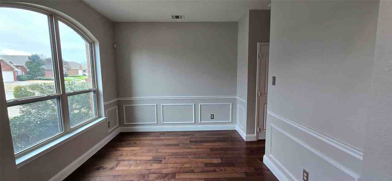5004 Wethington Ct - Photo 5 of 22