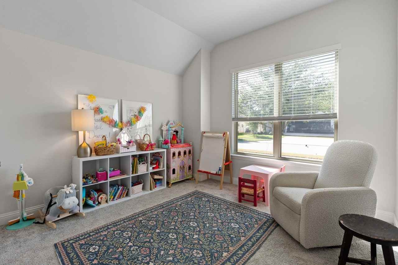 14828 Grissom Ave - Photo 4 of 18