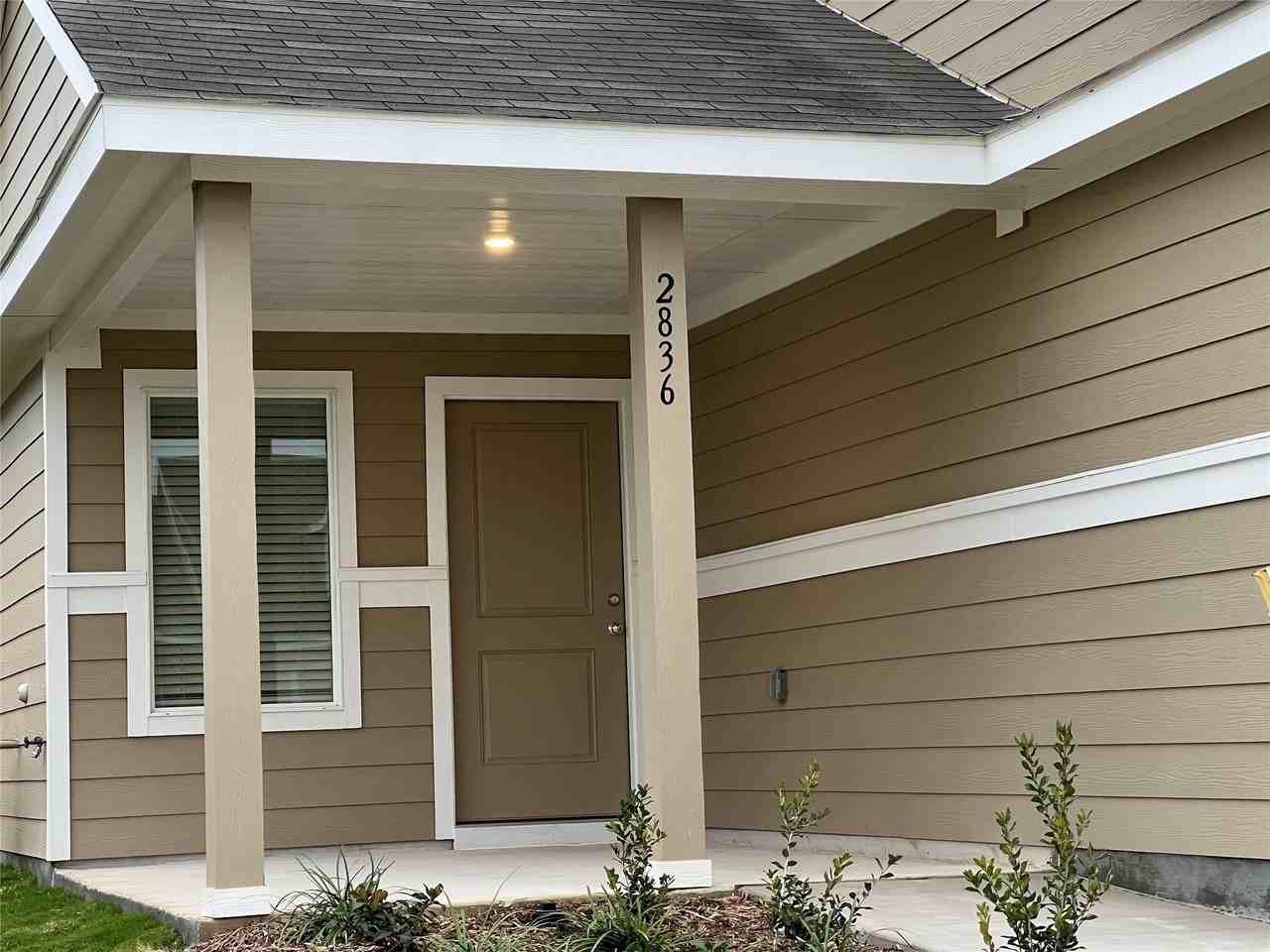 2836 Slatewood Dr - Photo 2 of 28