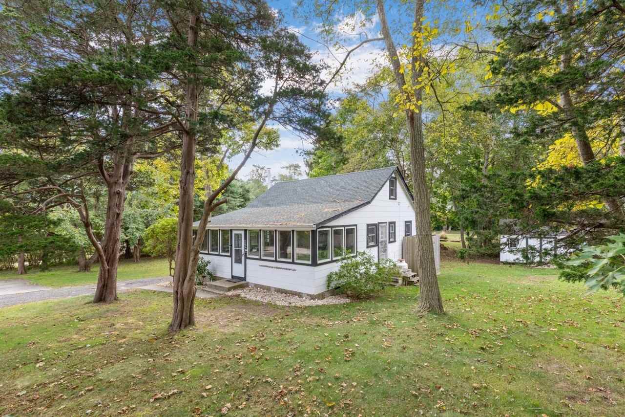 26 Payne Ave - Photo 3 of 21