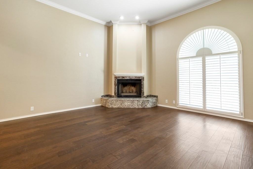 925 Sartain Dr - Photo 6 of 29