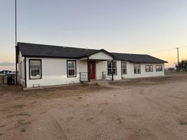 featured image of 3814 E Marigold St