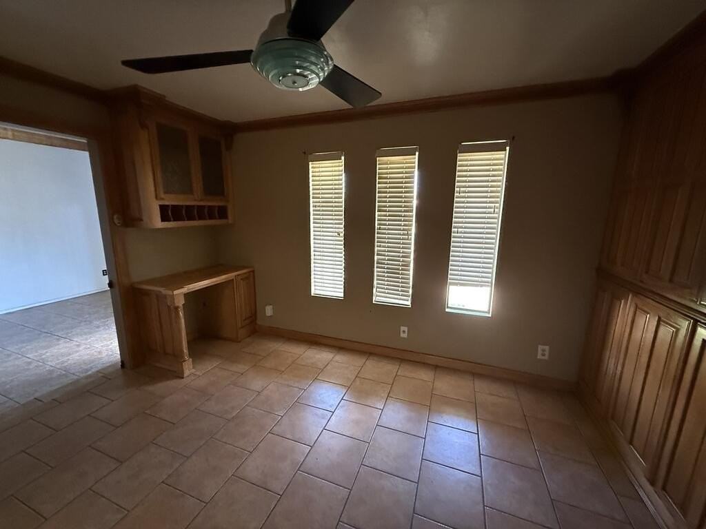 1304 Woodlawn Dr - Photo 5 of 14