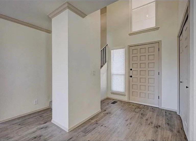 2221 Shadowridge Ct - Photo 3 of 20