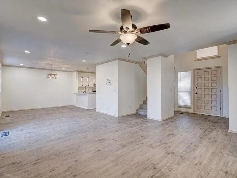 2221 Shadowridge Ct - Photo 4 of 20