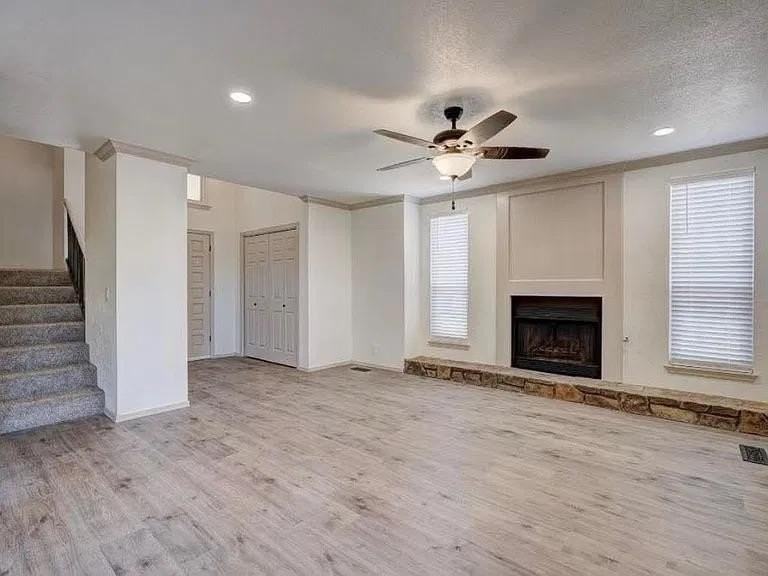 2221 Shadowridge Ct - Photo 5 of 20