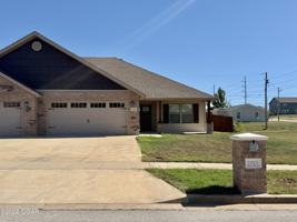 featured image of 2513 Murphy Ave