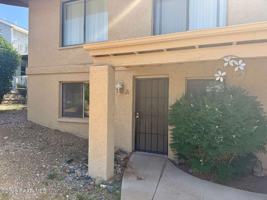 featured image of 927 N Old Chisholm Trl #A
