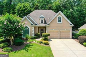 featured image of 2613 Peterboro Row