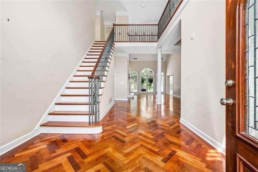 2613 Peterboro Row - Photo 7 of 50