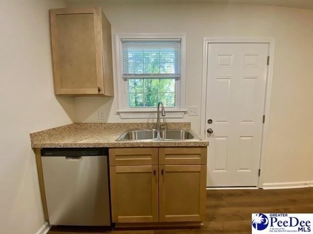 932 Brunwood Dr - Photo 7 of 18