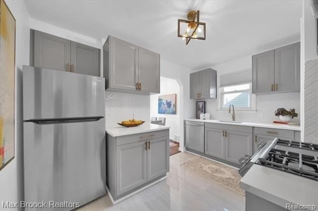 4070 Bacon Ave - Photo 7 of 32