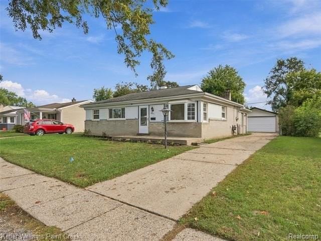 47414 Winthrop St - Photo 3 of 34