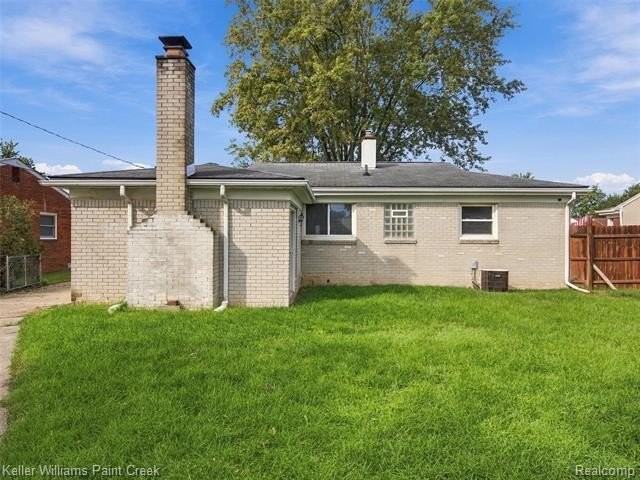 47414 Winthrop St - Photo 6 of 34