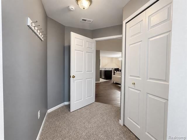 45693 Cagney Dr - Photo 3 of 18