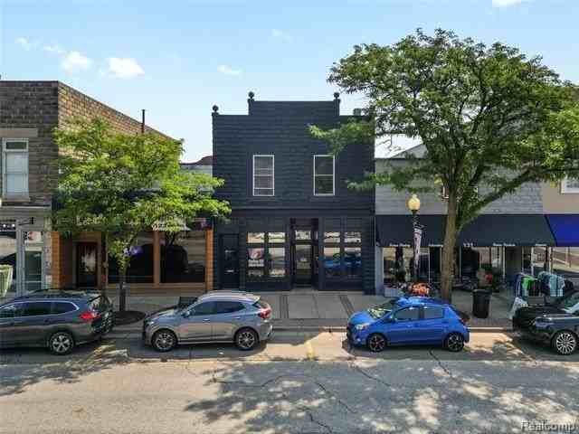 125 S Main St - Photo 2 of 30