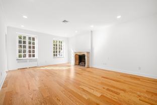 369 Bleecker St - Photo 1 of 1