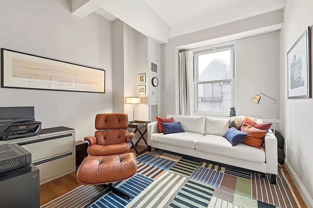 88 Greenwich St - Photo 5 of 9
