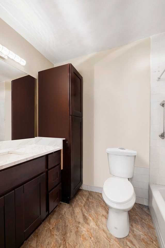 303 E 57th St Apt 14h - Photo 3 of 6